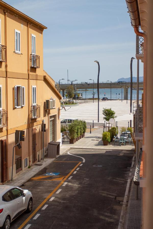 Waterfront Apartment Ольбія Екстер'єр фото